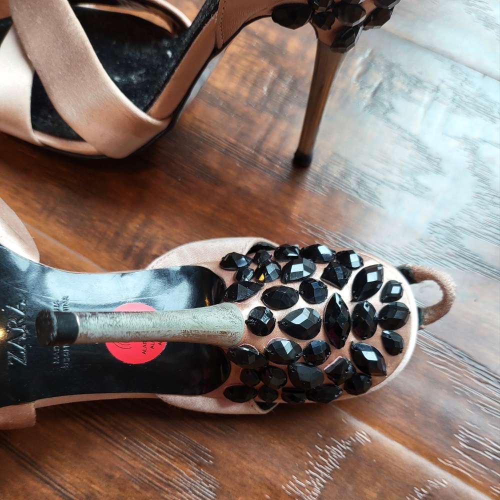 Shoes - Picture 9 of 12
